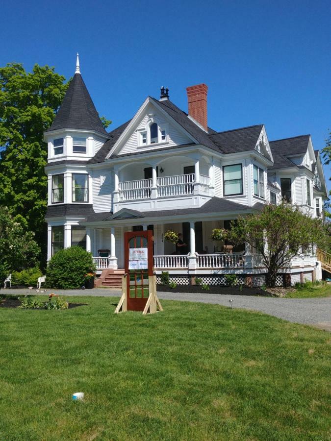 By The River B&B Fredericton Exterior foto